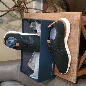 Mens Wolf &Shepherd size 10 never worn $199.00